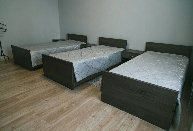 Flagman   Hostel