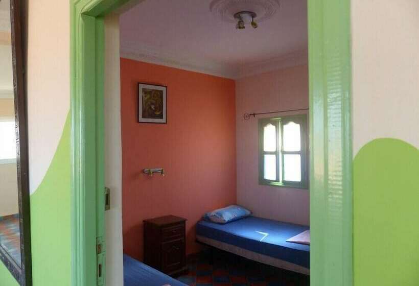 مسافرخانه Auberge Tasra