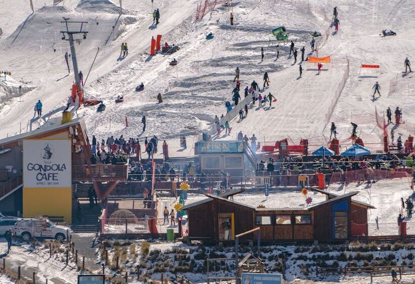 هتل Afriski Mountain Resort