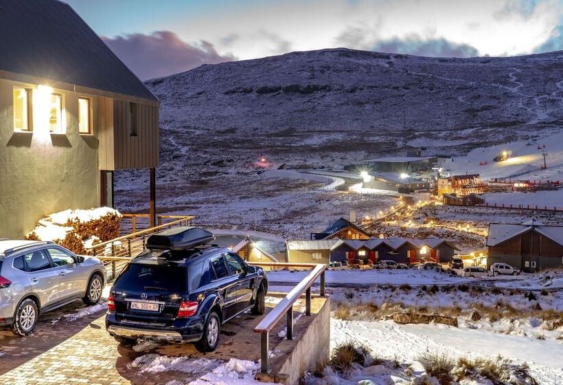 هتل Afriski Mountain Resort