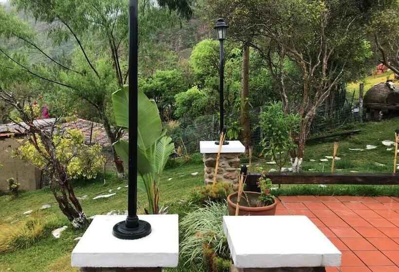 هتل Cabañas Sebastian