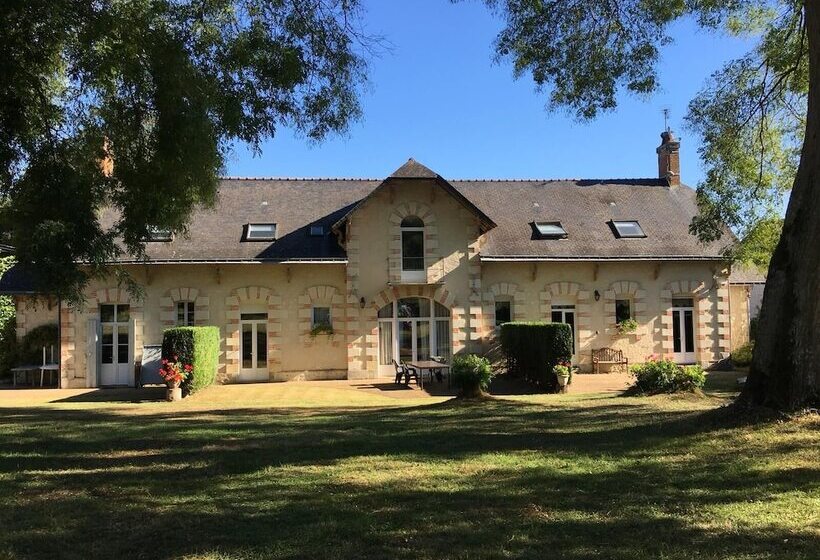 هتل Chateau Vary