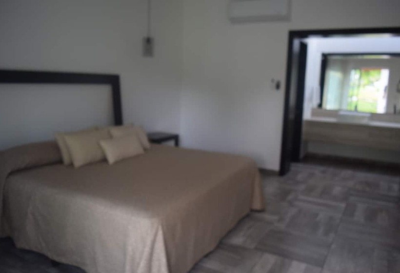 فندق Finca Garullo