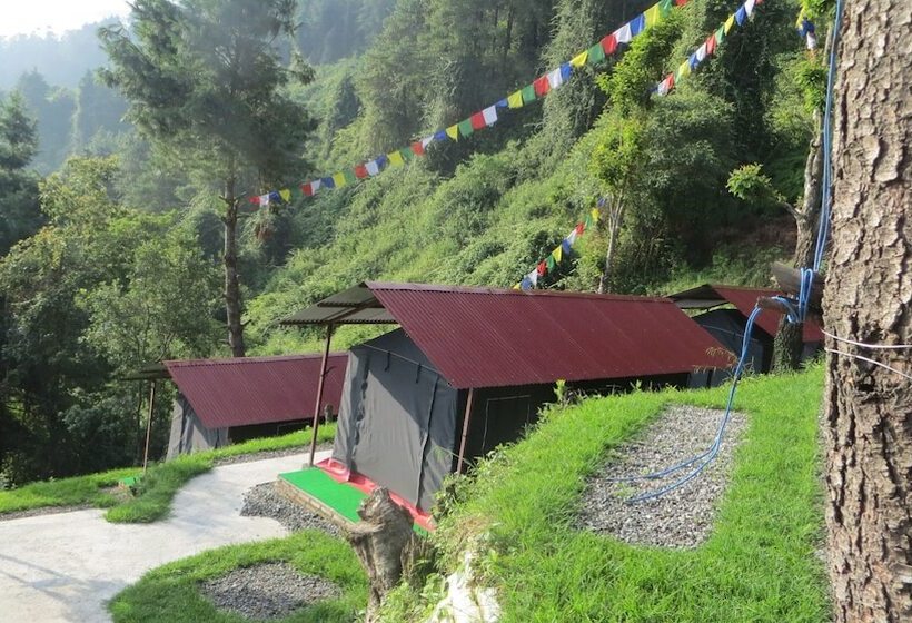 هتل Kakani Adventure Camp