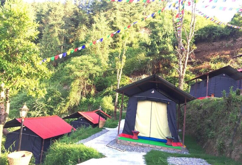 هتل Kakani Adventure Camp