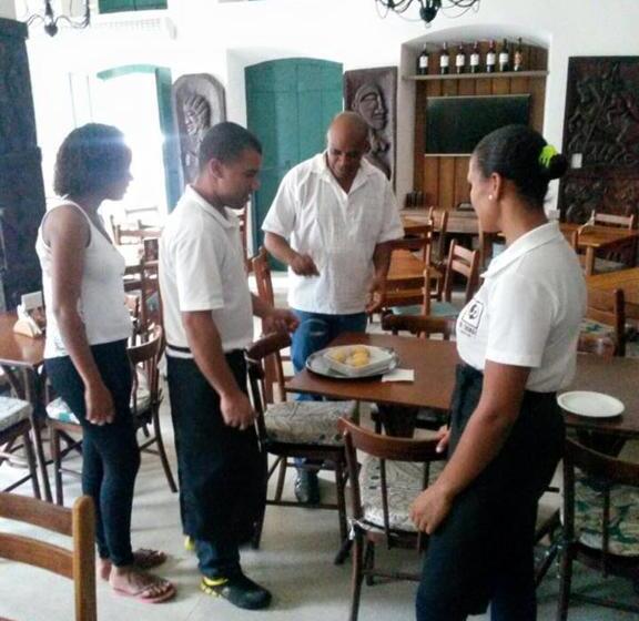 酒店 Pousada Pai Thomaz