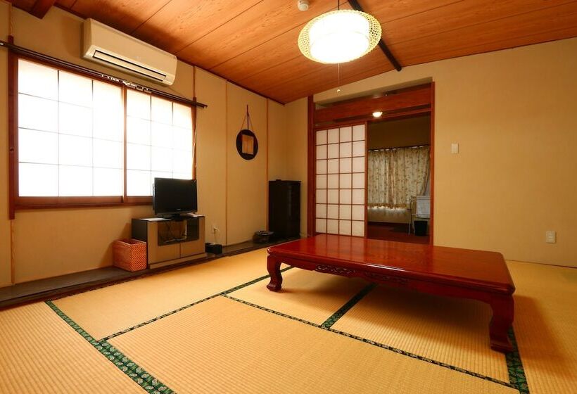 بنسيون Hunagoya Takatori Ryokan