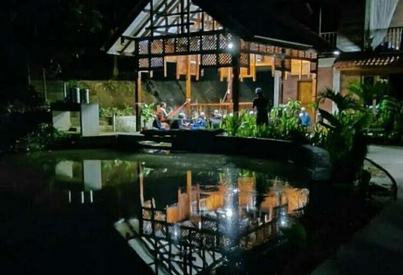 بنسيون Tokwan S Agro Village