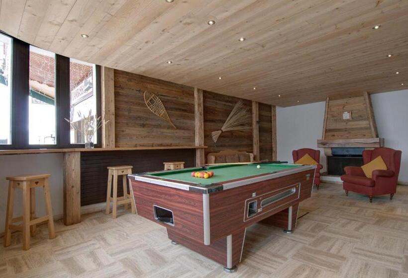اقامتگاه Courchevel 1650 Résidence Pierre & Vacances Le Moriond
