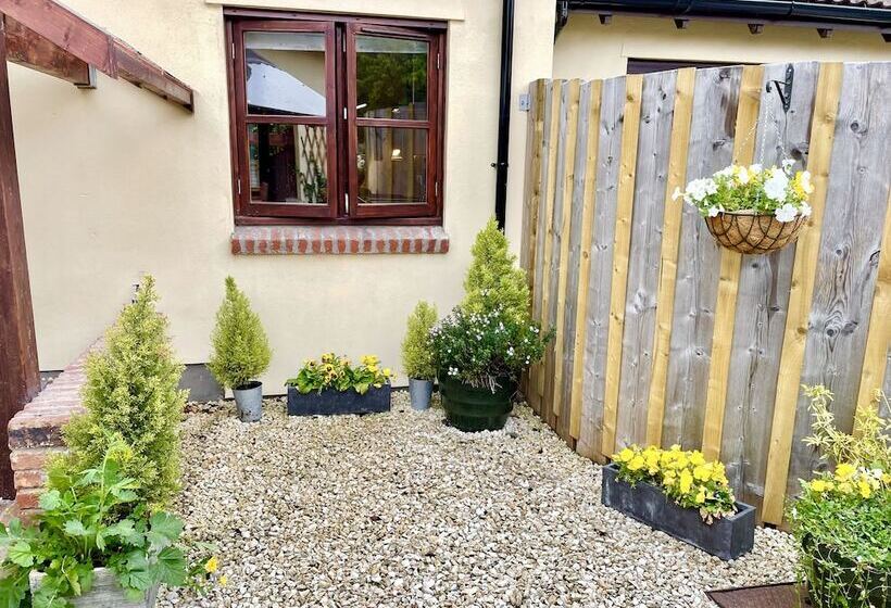 Stable Cottage