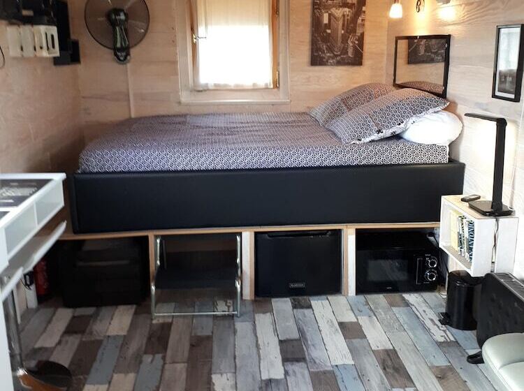 ベッドアンドブレックファースト La Longère Des Nuits De Varenne