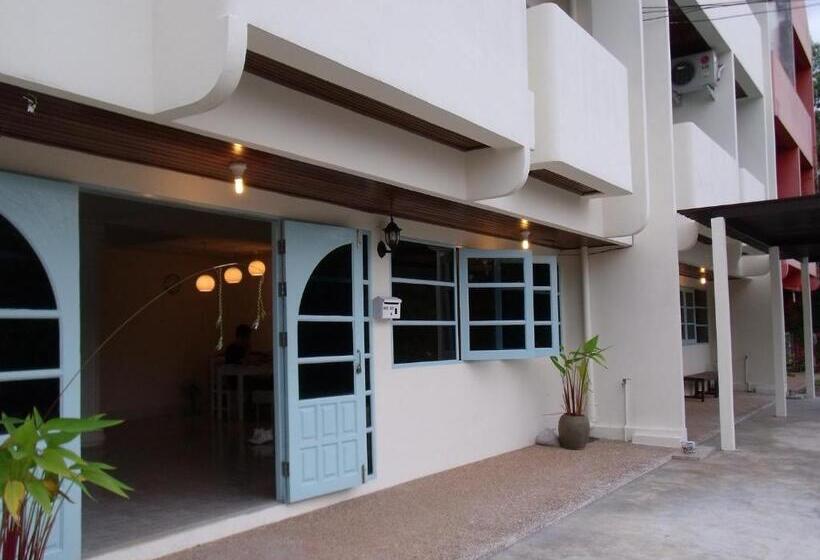 هتل Albatross Guesthouse @ Thungwualaen Beach