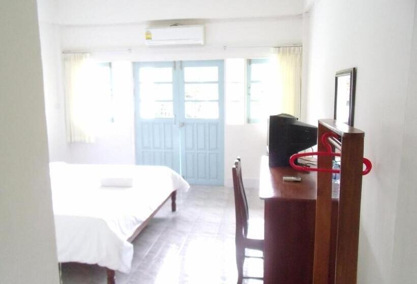 هتل Albatross Guesthouse @ Thungwualaen Beach