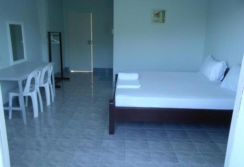هتل Albatross Guesthouse @ Thungwualaen Beach