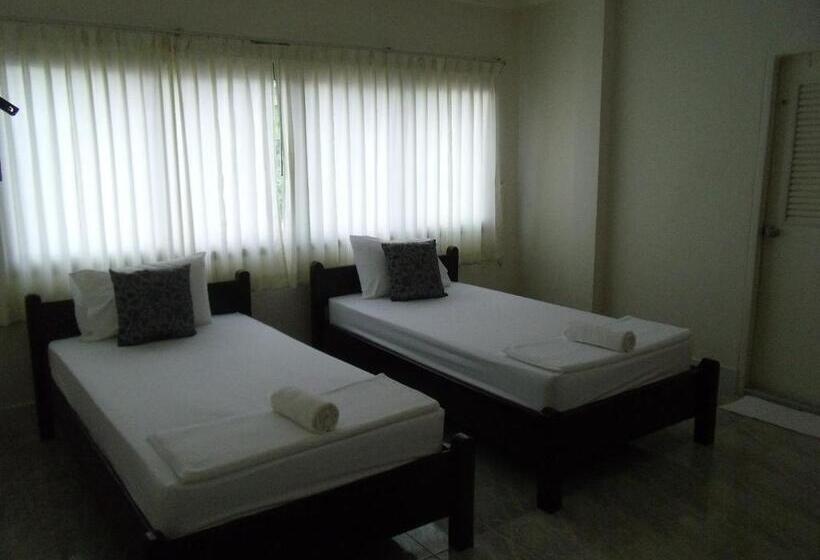 هتل Albatross Guesthouse @ Thungwualaen Beach