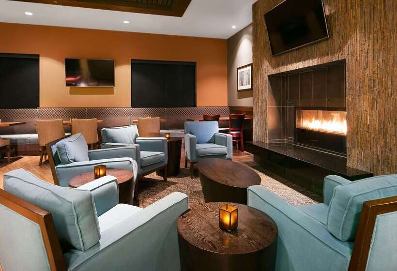 호텔 Best Western Premier Boulder Falls Inn