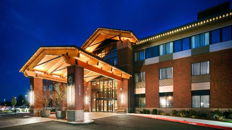 호텔 Best Western Premier Boulder Falls Inn