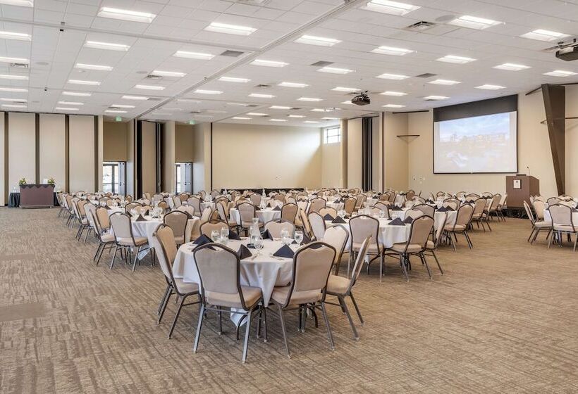 호텔 Best Western Premier Boulder Falls Inn
