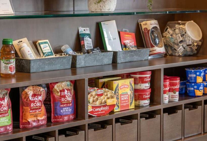 호텔 Best Western Premier Boulder Falls Inn