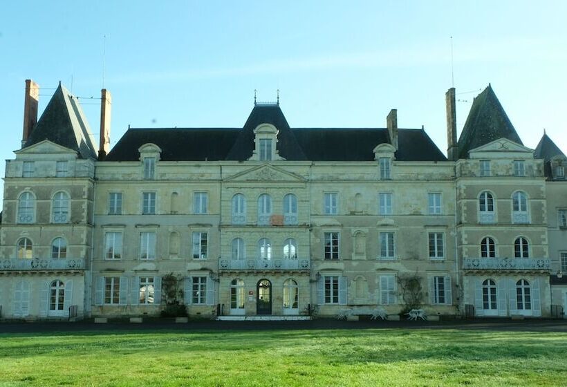هتل Chateau De Briançon