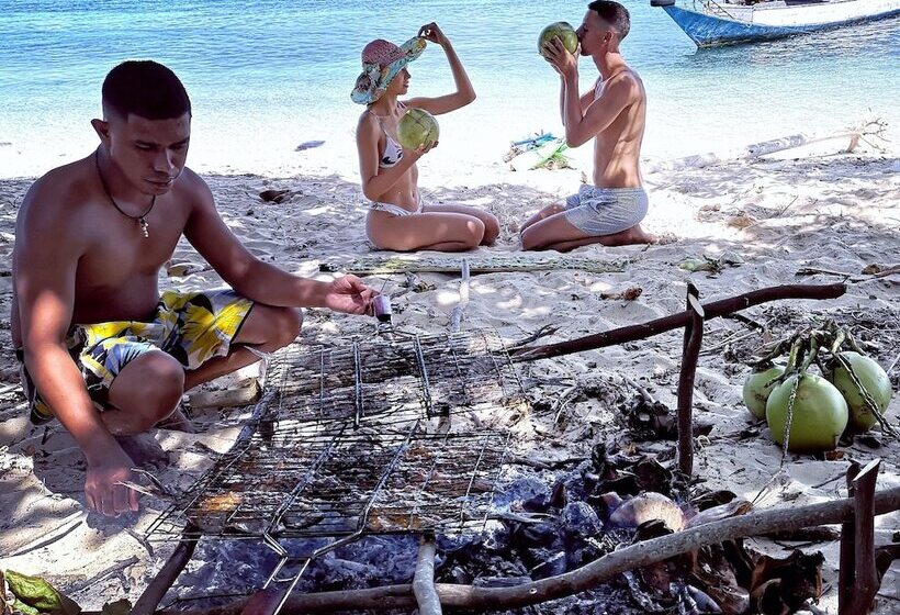 هتل Coconut Garden Beach Resort