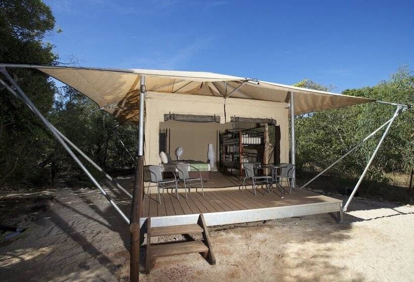 בית מלון כפרי Cygnet Bay Pearl Farm