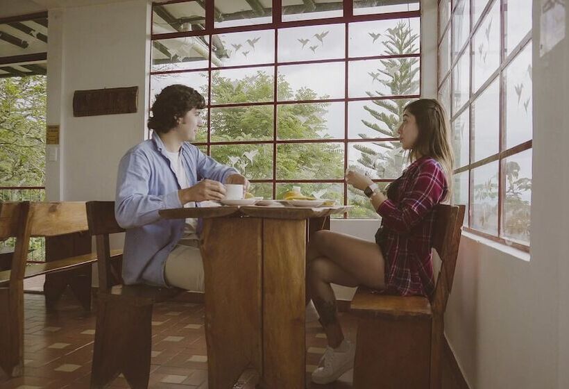 هتل Eco Lodge La Juanita