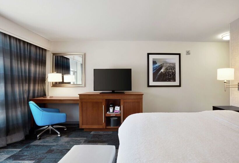 هتل Hampton Inn & Suites Rosemont Chicago O Hare