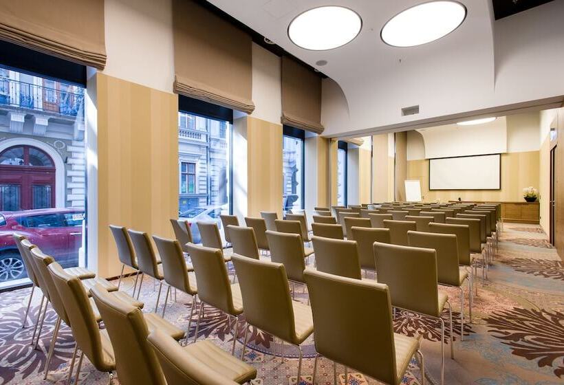 Fotos del hotel Moments Budapest:  4