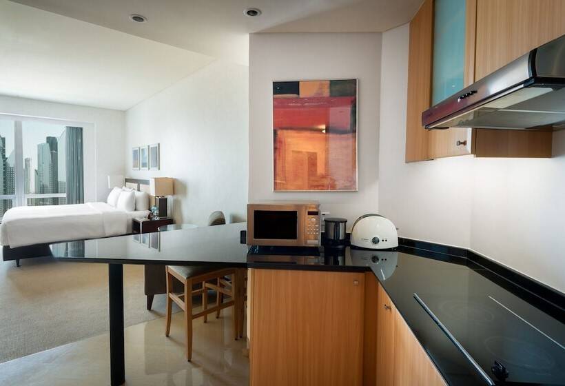 Fotos del hotel Shangrila Apartments:  3