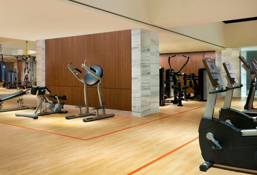 هتل Sheraton Grand Jakarta Gandaria City