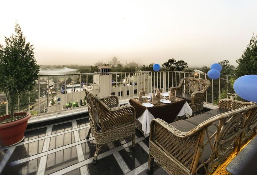 هتل Taj Resorts