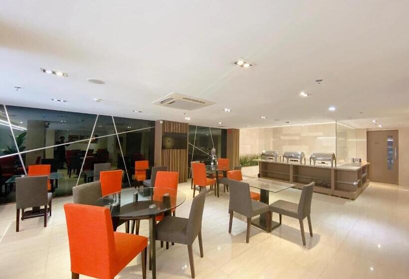 Fotos del hotel The Luxe:  44