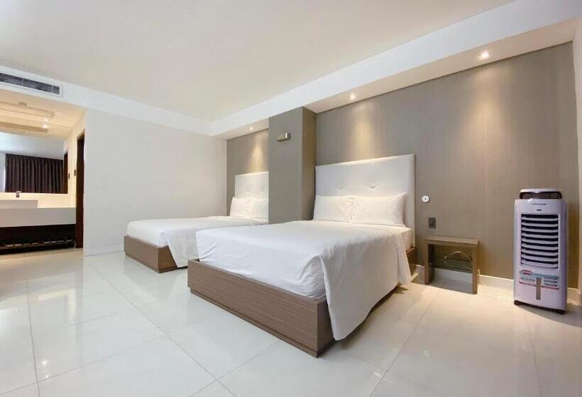 Fotos del hotel The Luxe:  29