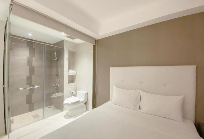 Fotos del hotel The Luxe:  30