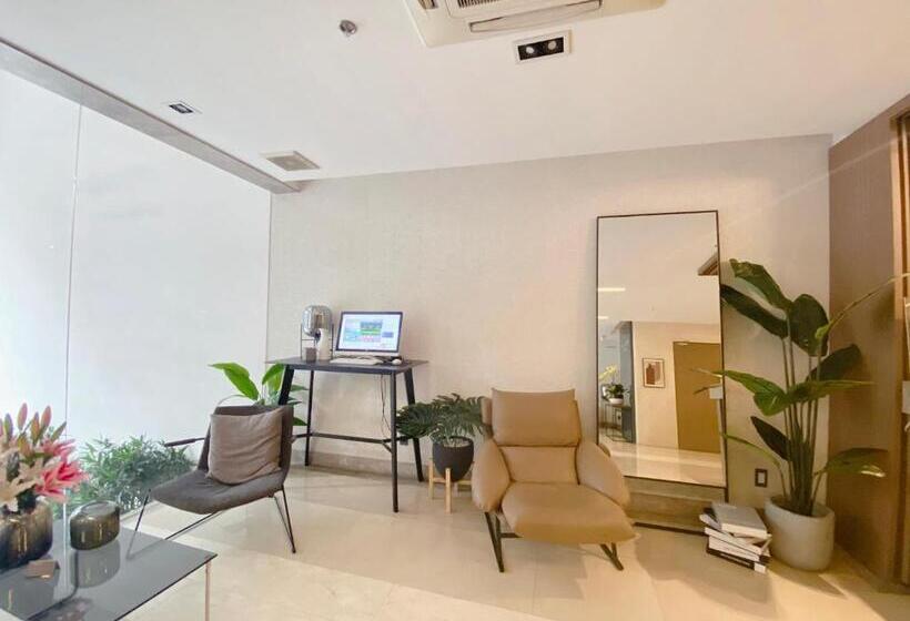 Fotos del hotel The Luxe:  28