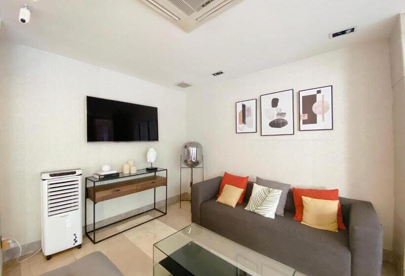 Fotos del hotel The Luxe:  41