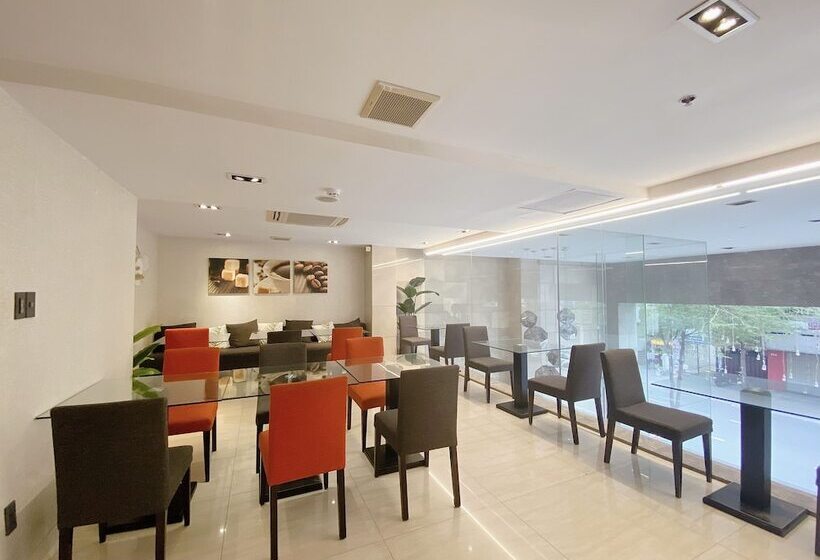 Fotos del hotel The Luxe:  15