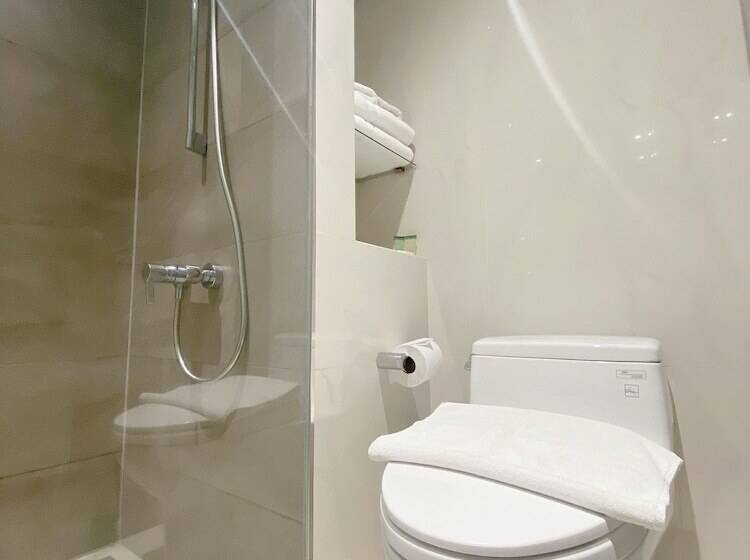 Fotos del hotel The Luxe:  8