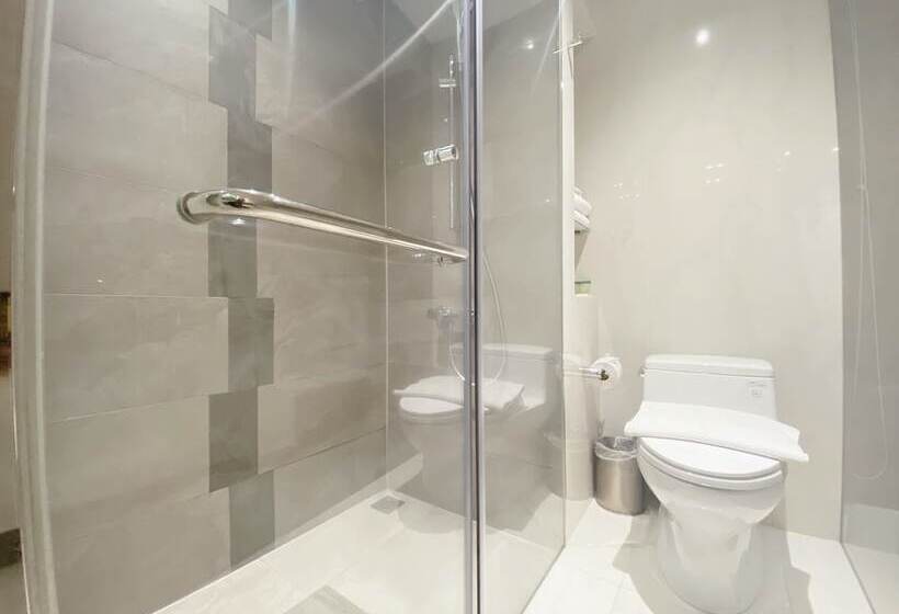 Fotos del hotel The Luxe:  7