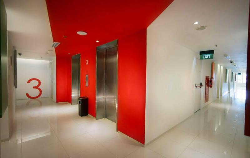 هتل Zuri Express Lippo Cikarang