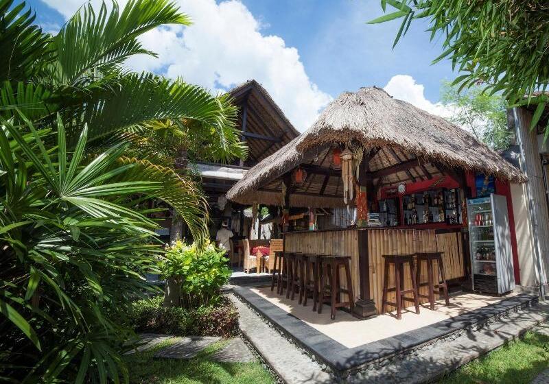 ペンション Mans Cottages & Spa