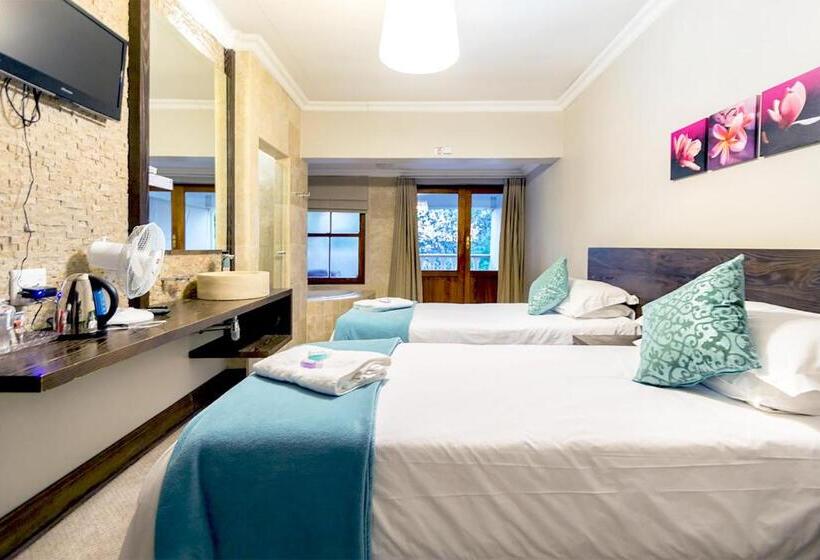 פנסיון Or Tambo Guest House