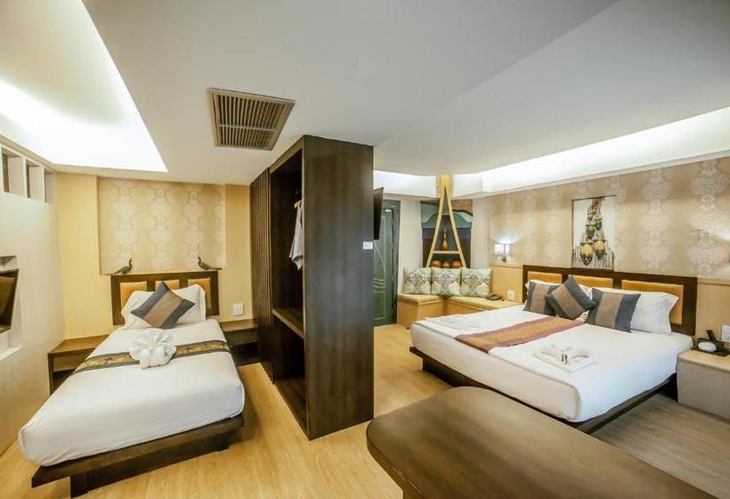 Phi Phi Nice Beach Hotel Hip