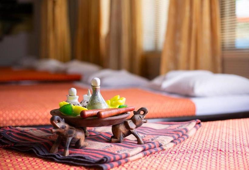 استراحتگاه Woovo Phuket Kata