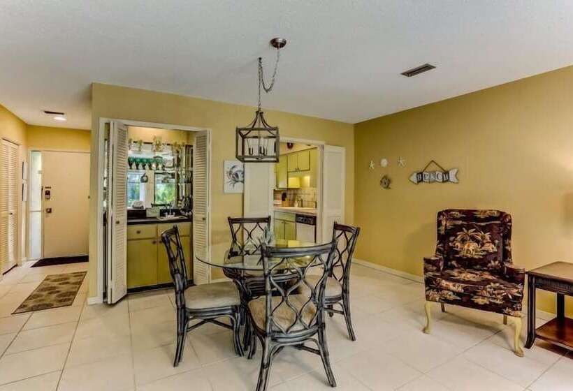 1217 Lagoon Villas