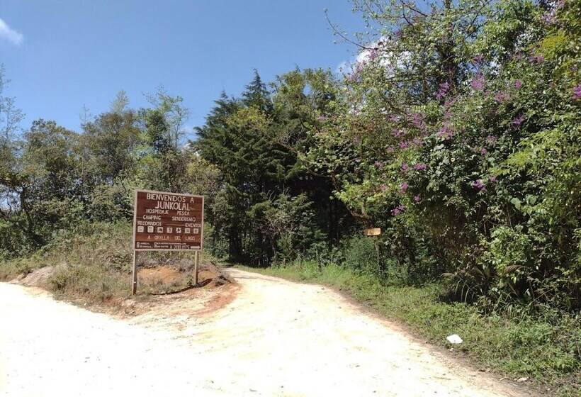 مبيت وإفطار Cabañas Junkolal