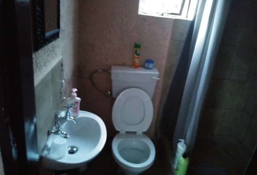 تختخواب و صبحانه Teklos Bnb