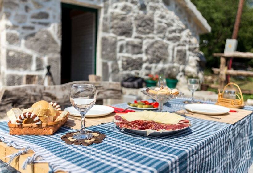 Ethno House Kosic