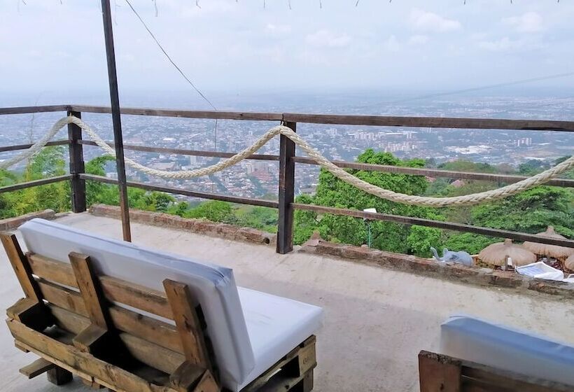 هتل El Arca De Noe Cali Cristo Rey